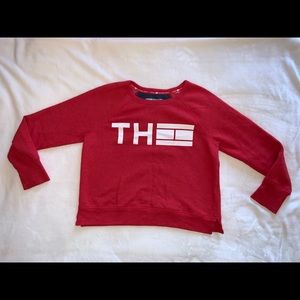 2/$30 🤟 Tommy Hilfiger sweater